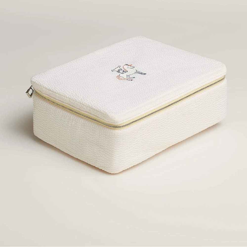 Hermès Cabriole Case